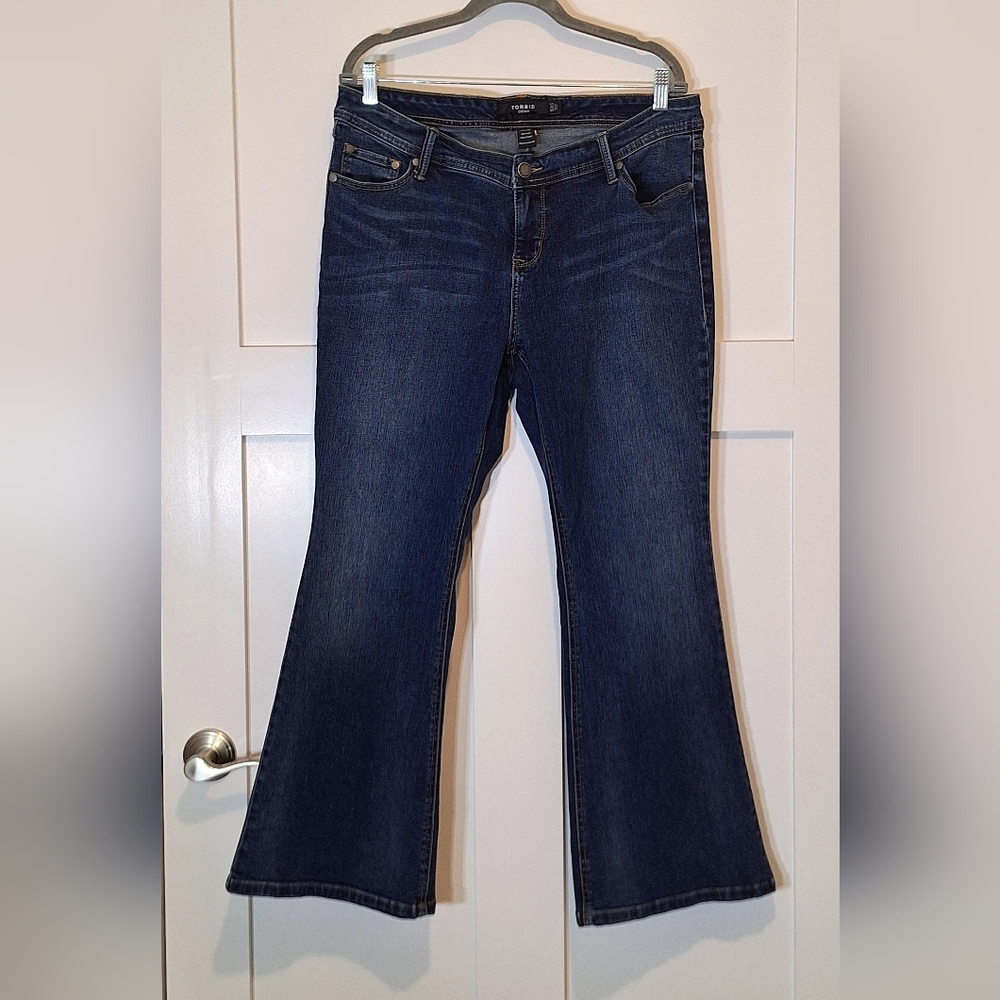 Torrid Bootcut Midrise Jeans Stretch 16XS Darkwash Whiskered